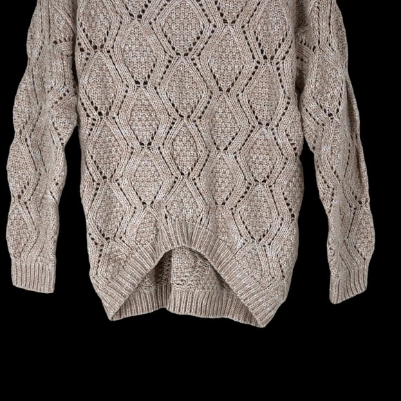 Soft Diamond Shaped Cable Knit Sweater w/Hi/Lo Banded Hem in Soft Peach SZ M/L - Picture 3 of 10
